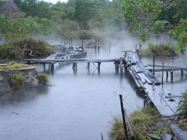 Suối khoáng Kim Bôi