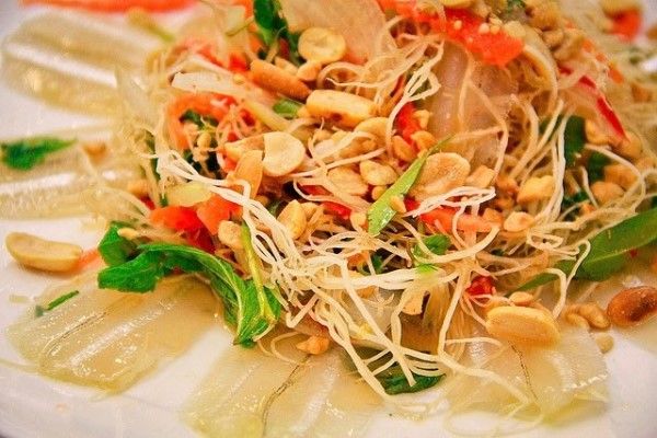 Gỏi cá mai Vườn Xoài - đặc sản ngon nức tiếng