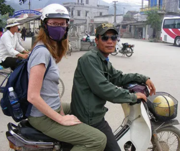 Bạn có thể di chuyển từ sân bay Phú Quốc về trung tâm bằng xe ôm