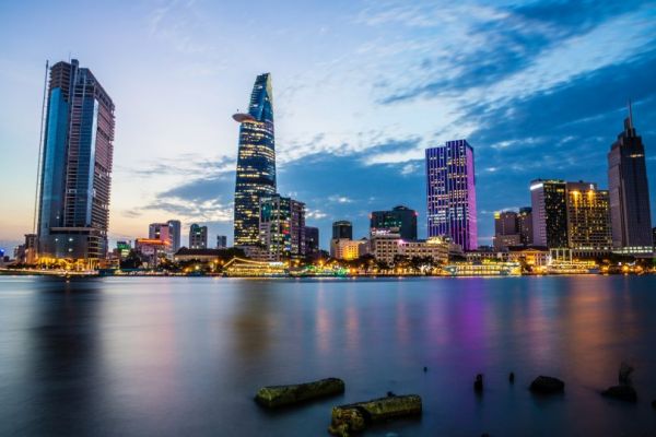 Bạn có thể thăm Sài Gòn cả mùa mưa và mùa khô
