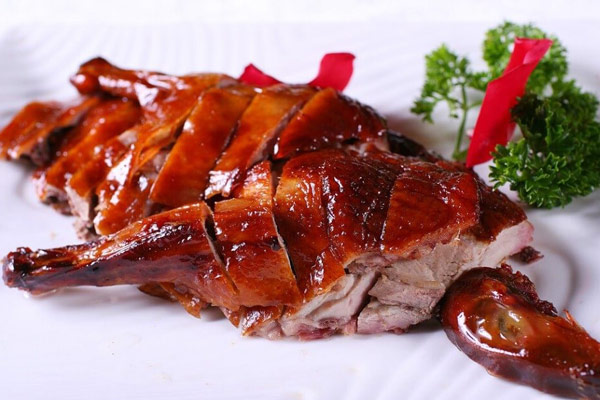 Vịt quay Bắc Kinh món ăn níu chân du khách