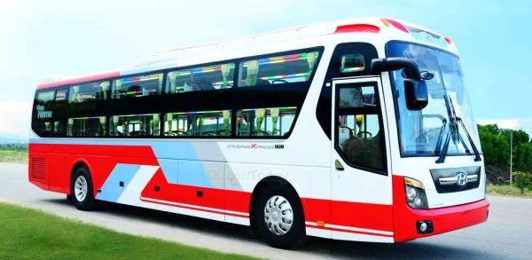 Từ Hà Nội đi Hạ Long bằng xe bus du lịch