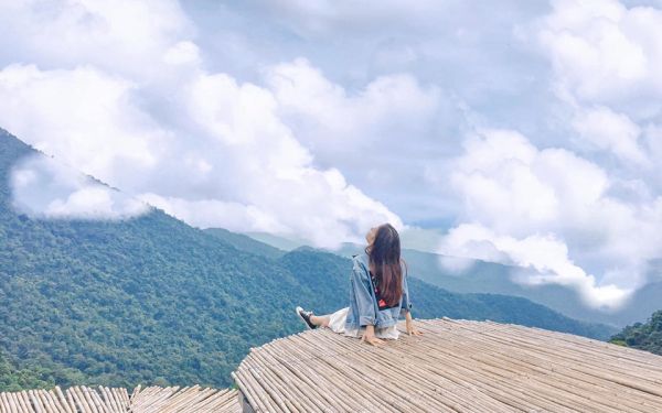 Cầu mây Tam Đảo là điểm check-in yêu thích của các bạn trẻ