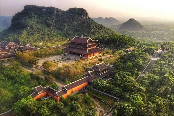 Chùa Bái Đính là danh thắng nổi tiếng ở Ninh Bình