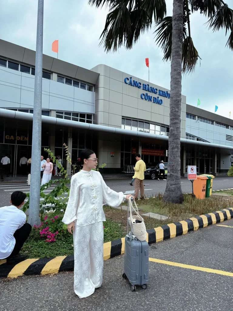 Vé máy bay đi Côn Đảo giá rẻ mùa hè
