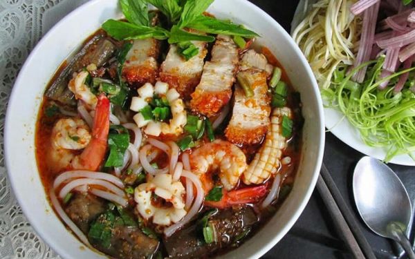 Bún mắm Sài Gòn ngon nức tiếng