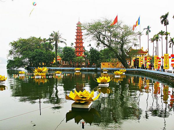 Chùa Trấn Quốc - Ngôi chùa cổ linh thiêng đẹp nhất Việt Nam