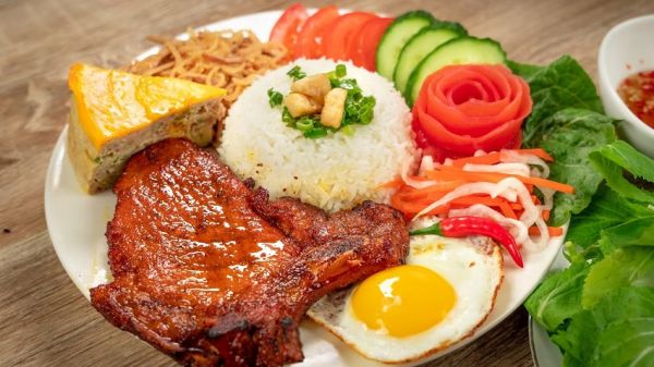 Cơm tấm Sài Gòn, ăn hoài vẫn ngon
