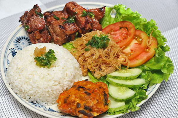 Đi đâu cũng nhớ về cơm tấm Sài Gòn
