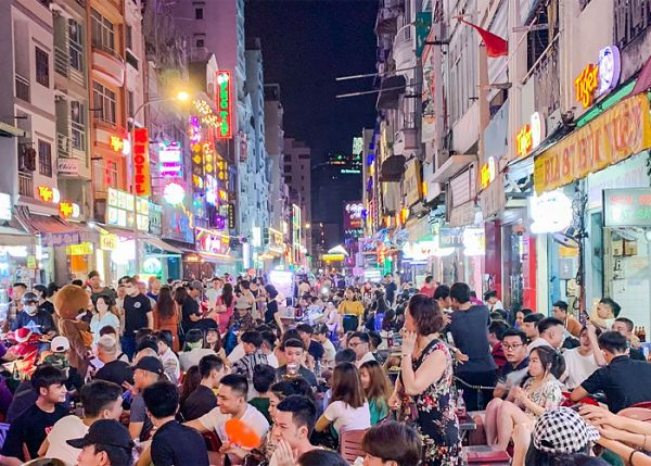 Phố Tây Bùi Viện - Khu phố "không bao giờ ngủ" ở Sài Gòn