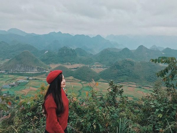 Núi đôi Quản Bạ ở đâu