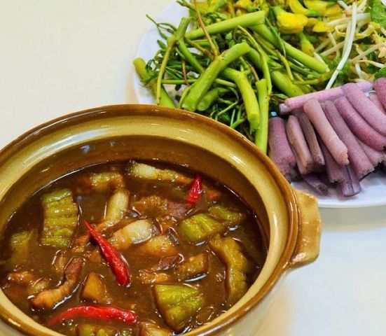 Bông súng mắm kho - Đậm đà hương vị miền Tây