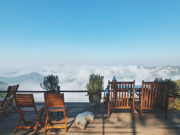 Một góc bình yên ở Chênh Cafe