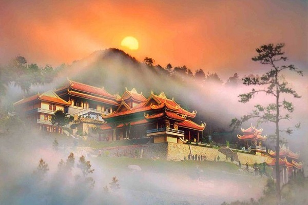 Núi Phượng Hoàng Đà Lạt