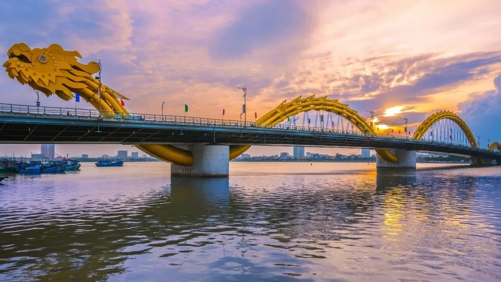 Cầu Rồng - Biểu tượng của thành phố Đà Nẵng
