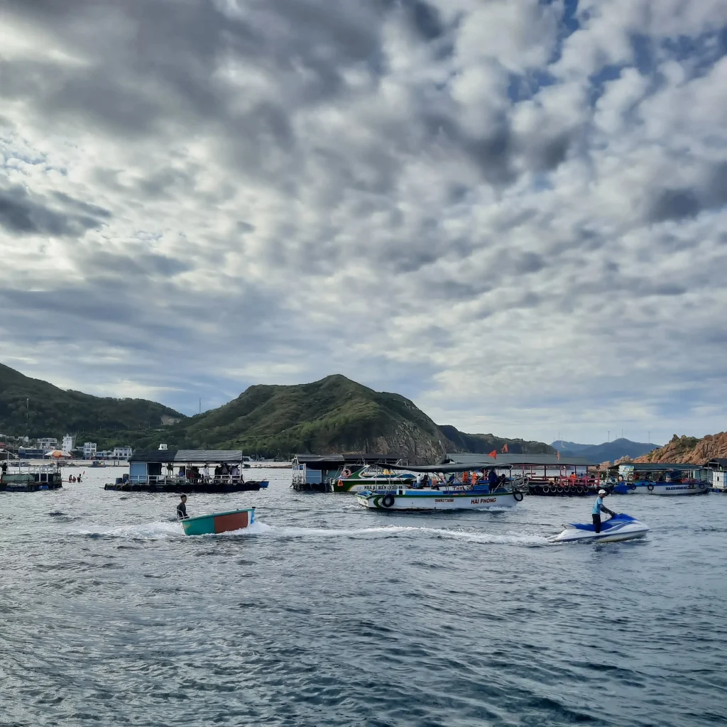 Hòn Khô Quy Nhơn lặn biển