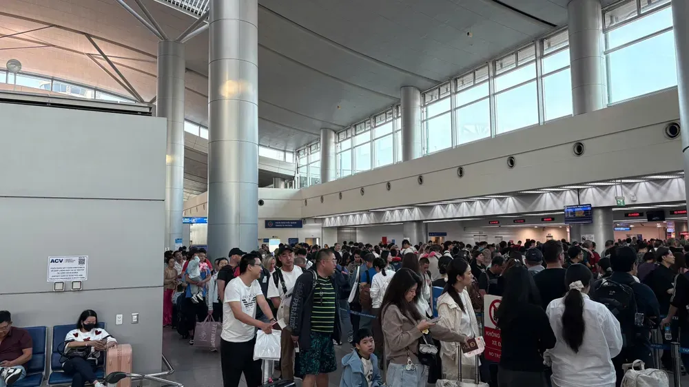 Vé máy bay mùng 5 Tết, hành trình ngày trở lại